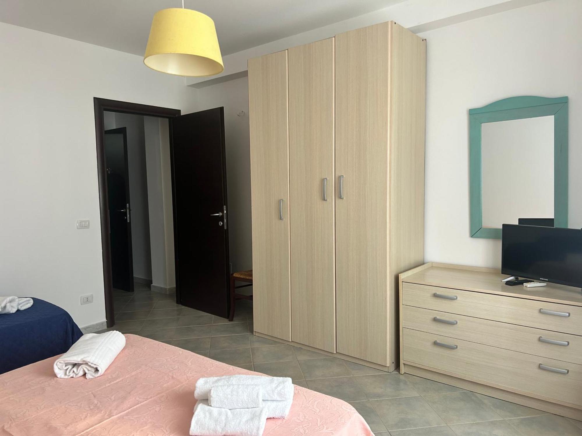 Su Nuraghe Hotell SantʼAnna Arresi Exteriör bild