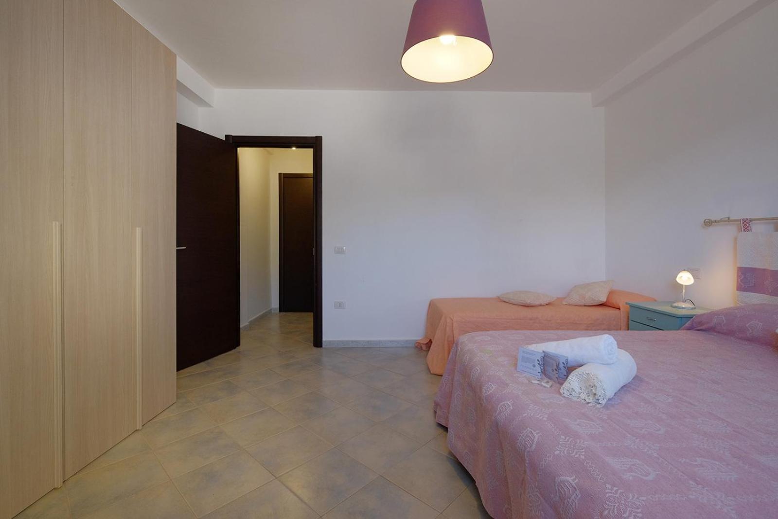 Su Nuraghe Hotell SantʼAnna Arresi Exteriör bild